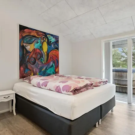 Сasa de vacaciones 4 Bedroom Cozy In