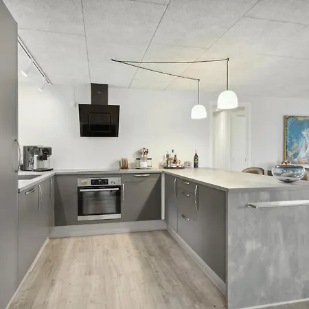 4 Bedroom Stunning In Feriehus *
