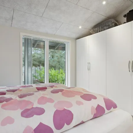 4 Bedroom Cozy In *