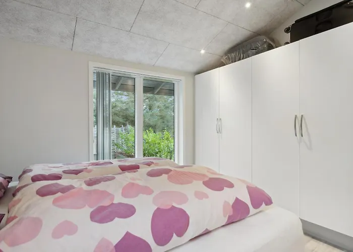 4 Bedroom Cozy In *